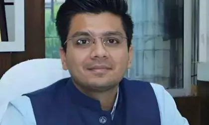 भामरागड़ के तत्कालीन आईएएस अधिकारी गुप्ता की बढ़ने लगीं मुश्किलें