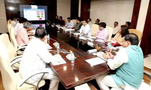 प्रदेश के प्रत्येक जिले में इन्वेस्टमेंट फैसिलिटेशन सेंटर होंगे स्थापित : मुख्यमंत्री डॉ. यादव प्रदेश के प्रत्येक जिले में इन्वेस्टमेंट फैसिलिटेशन सेंटर होंगे स्थापित : मुख्यमंत्री डॉ. यादव