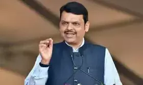 महिलाओं को सशक्त किए बिना समाज का विकास संभव नहीं - देवेंद्र फडणवीस