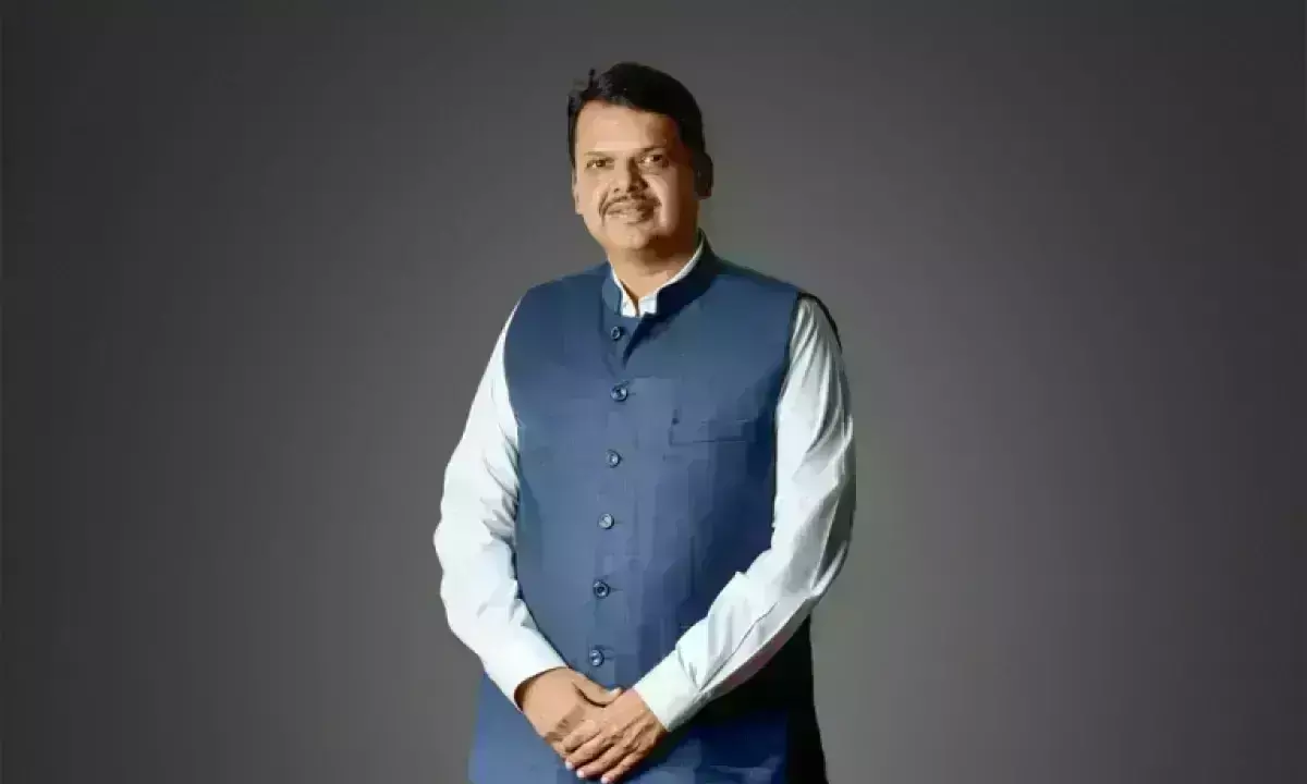 आलाकमान का विश्वास जताने के बाद विपक्ष के निशाने पर हैं फडणवीस, नुकदायक नहीं
