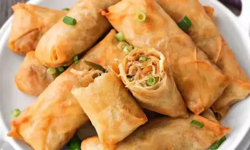 श्री कृष्ण के लिए बनाएं बिना प्याज-लहसुन का स्वादिष्ट भोग, जानें सात्विक भोग बनाने की विधि श्री कृष्ण के लिए बनाएं बिना प्याज-लहसुन का स्वादिष्ट भोग, जानें सात्विक भोग बनाने की विधि