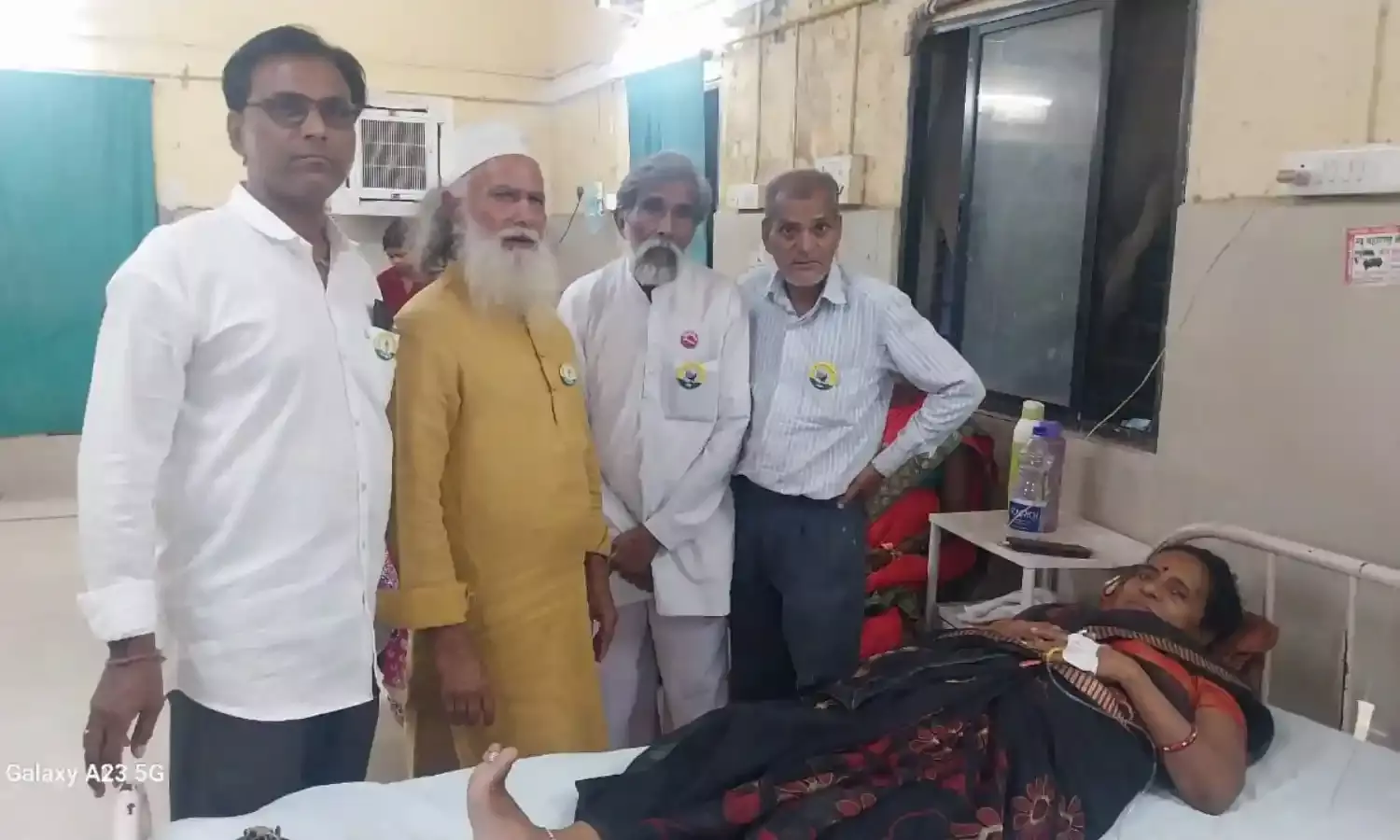 विदर्भवादी महिला कार्यकर्ता की तबीयत बिगड़ी, न नेताओं ने सुध ली न प्रशासन हालचाल पूछने पहुंचा