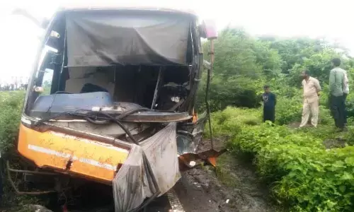 २५ फीट गहरी खाई में गिरी बस, में मरने वालों की संख्या बढ़कर पांच हुई, सीएम ने मृतकों के परिजनों को दो-दो लाख रुपए की घोषणा की