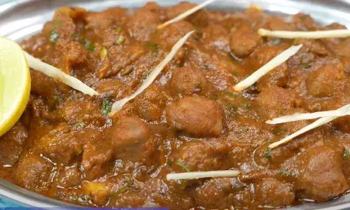 श्री कृष्ण की प्रसन्नता के लिए बनाएं अनियन-गार्लिक फ्री डिश, हलवाई के स्वाद को भी पीछे छोड़ देगा ये लाजवाब नाश्ता श्री कृष्ण की प्रसन्नता के लिए बनाएं अनियन-गार्लिक फ्री डिश, हलवाई के स्वाद को भी पीछे छोड़ देगा ये लाजवाब नाश्ता