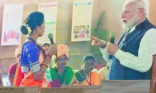 प्रधानमंत्री मोदी ने साधा भंडारा की कृषि सखी जया पंचबुध्दे से संवाद