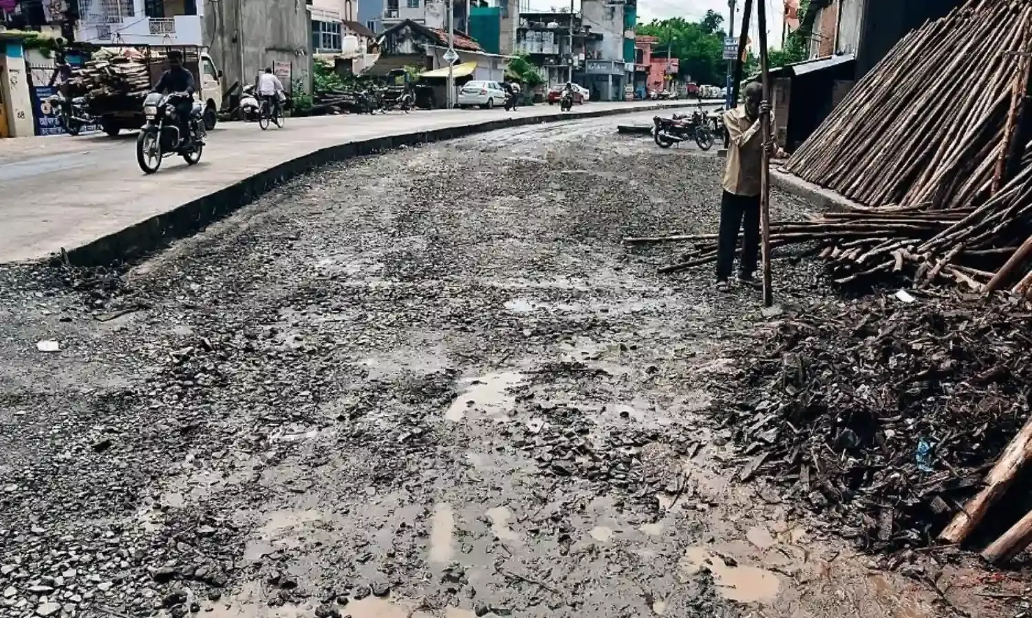 दो साल में नहीं बन सकी गंगासागर सड़क