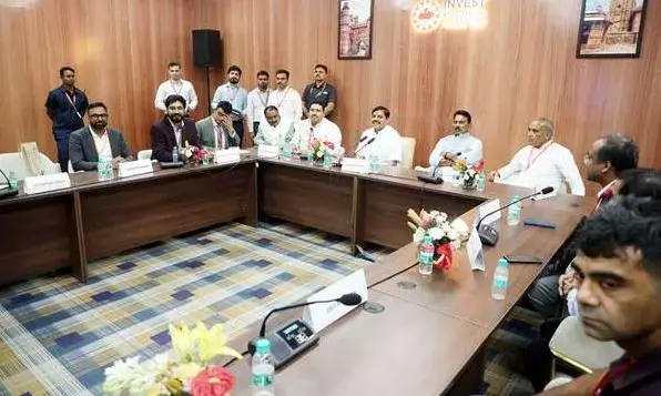 मुख्यमंत्री डॉ. यादव ने उद्योगपतियों के साथ की राउंड टेबल कांफ्रेंस