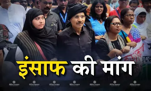 अब कांग्रेस ने भी ममता बनर्जी के खिलाफ किया प्रदर्शन, कांग्रेस नेता अधीर रंजन चौधरी ने की पीड़ित परिवार के लिए इंसाफ की मांग