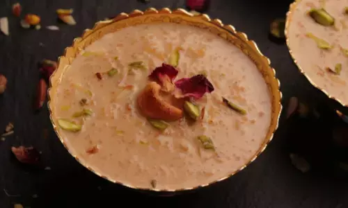 गणेश चतुर्थी पर नॉर्मल खीर का भोग लगाकर हो गए हैं बोर, तो करें इस कैरेमल खीर को ट्राय