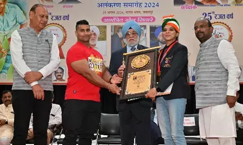 बेटी बचाओ, बेटी पढ़ाओ अभियान की ब्रांड एम्बेसडर पर्वतारोही भावना को मिला महाकौशल रत्न पुरस्कार