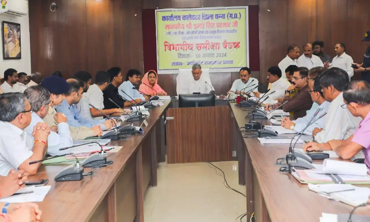 शासन की समस्त योजनाओं का लाभ हितग्राहियों को समय सीमा में प्राप्त हो: प्रभारी मंत्री श्री परमार
