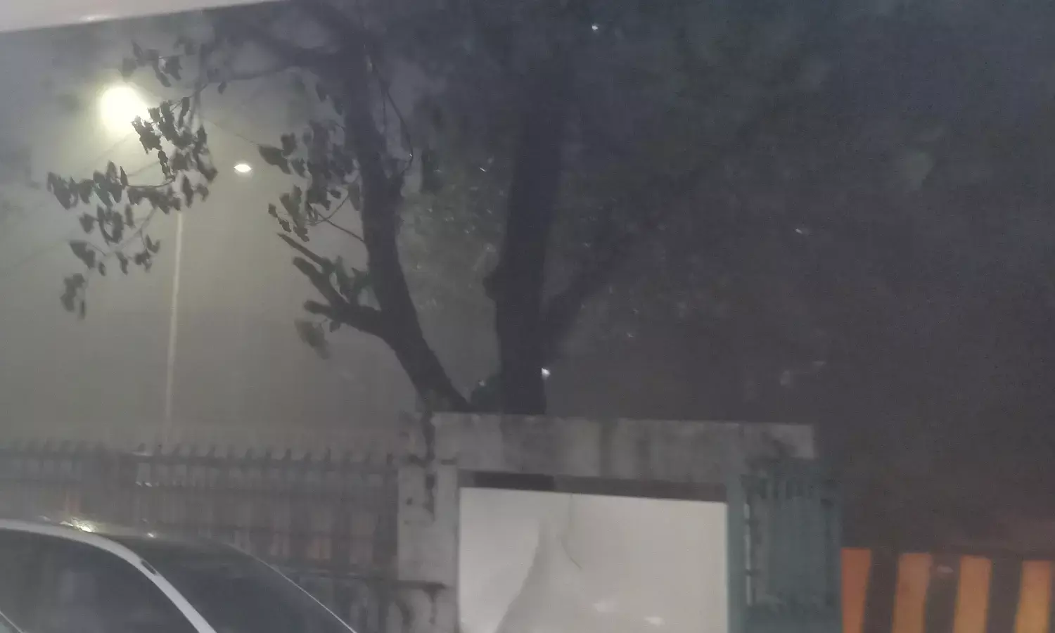 दिन में थी तेज धूप शाम होते ही मौसम ने बदली करवट, झमाझम हुई बारिश