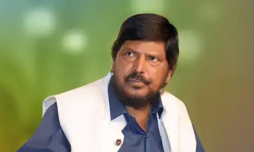 शिवाजी महाराज की प्रतिमा गिरने के मामले में आरोपी को मिले फांसी - रामदास आठवले