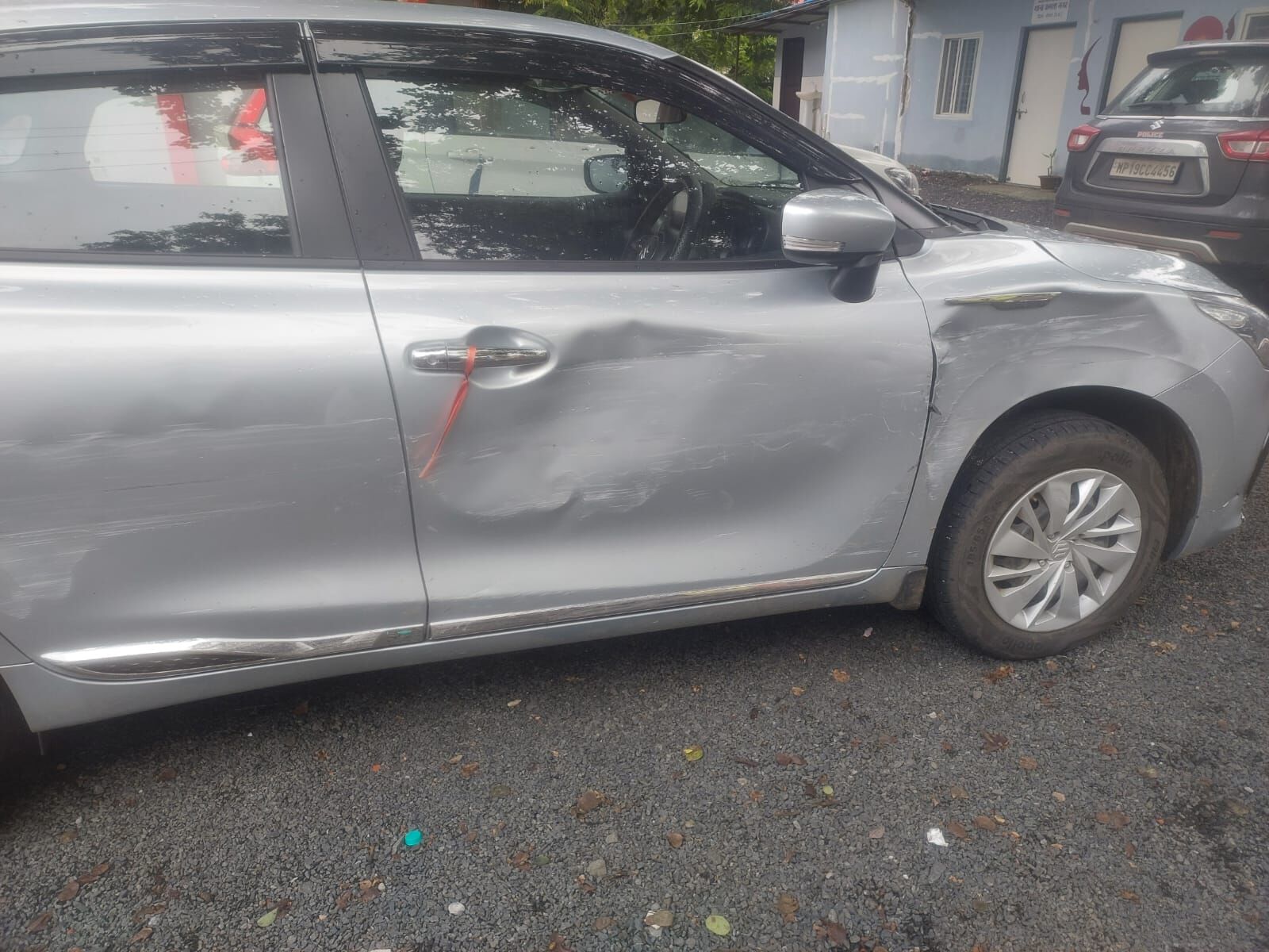 नियम विरूद्ध पुलिस ने एक्सीडेंट के मामले में की एफआईआर