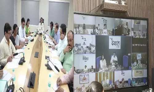 सभी अधिकारी फोटो निर्वाचक नामावली के कार्य को गंभीरता से लें- मुख्य निर्वाचन पदाधिकारी श्री सिंह