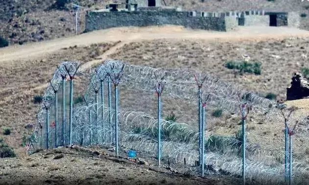 कल रात पाकिस्तान-अफगानिस्तान के बीच भारी फायरिंग, अफगानी सेना कर रही चौकियों का निर्माण