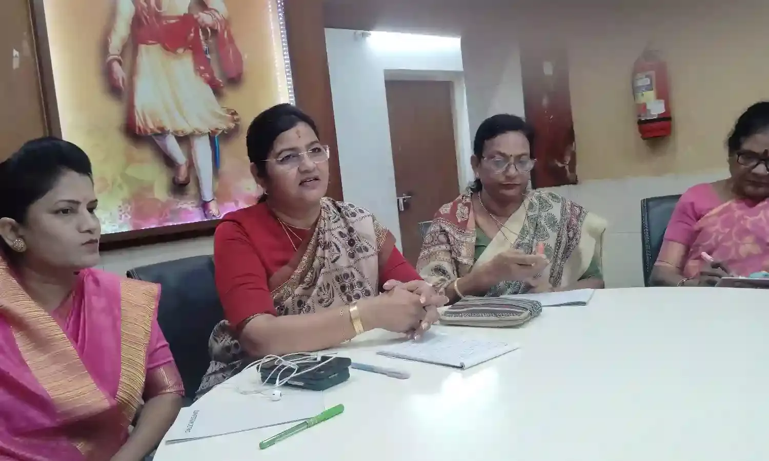 अजित पवार यदि साड़ी भी पहनें तो भी मतदाता नहीं देंगे वोट