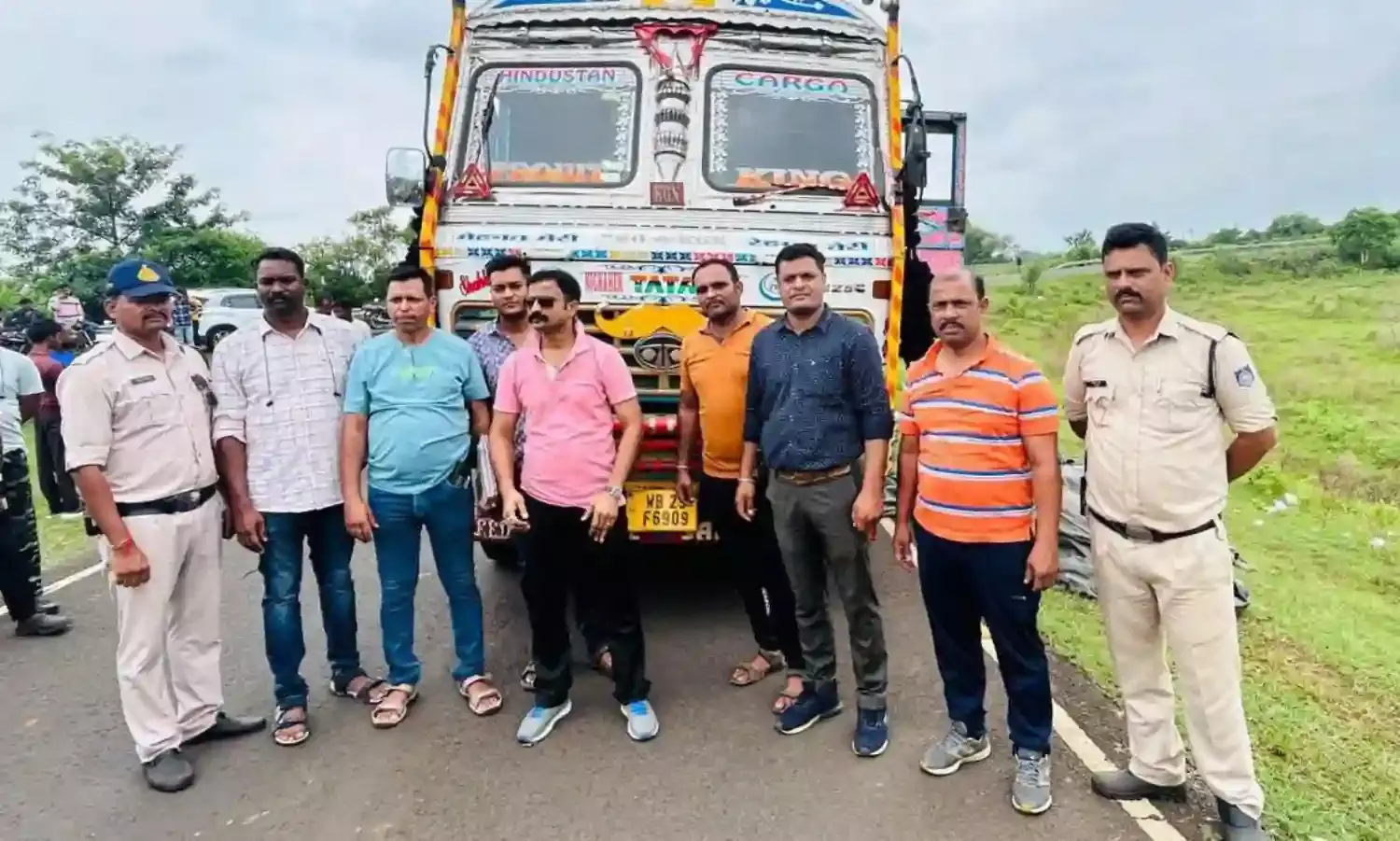 फ्रीज कर ले जा रहे थे 15 टन बीफ, तीन आरोपी गिरफ्तार