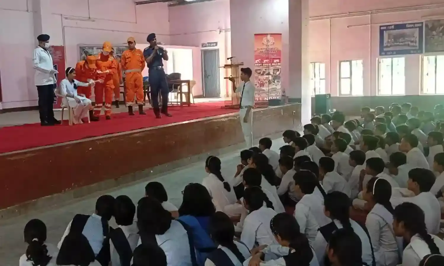 एनडीआरएफ ने दिया आपदा प्रबंधन का प्रशिक्षण