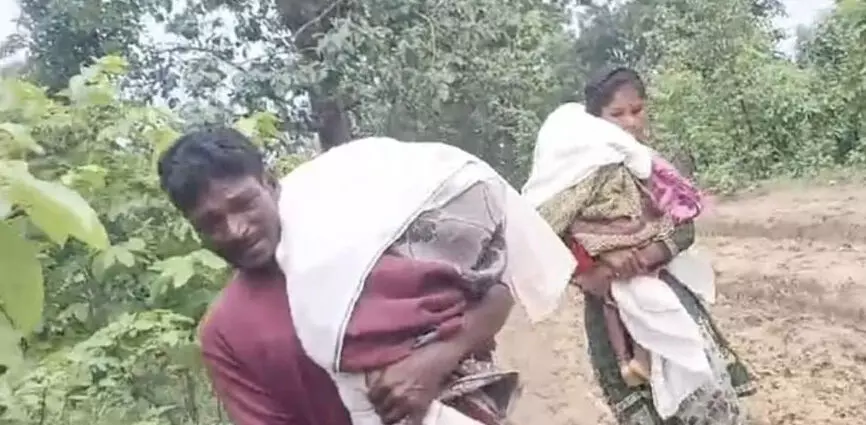 अस्पतालों में रिक्त पड़े हैं पद, आदिवासी जा रहे बाबाओं व तांत्रिकों की शरण में अस्पतालों में रिक्त पड़े हैं पद, आदिवासी जा रहे बाबाओं व तांत्रिकों की शरण में
