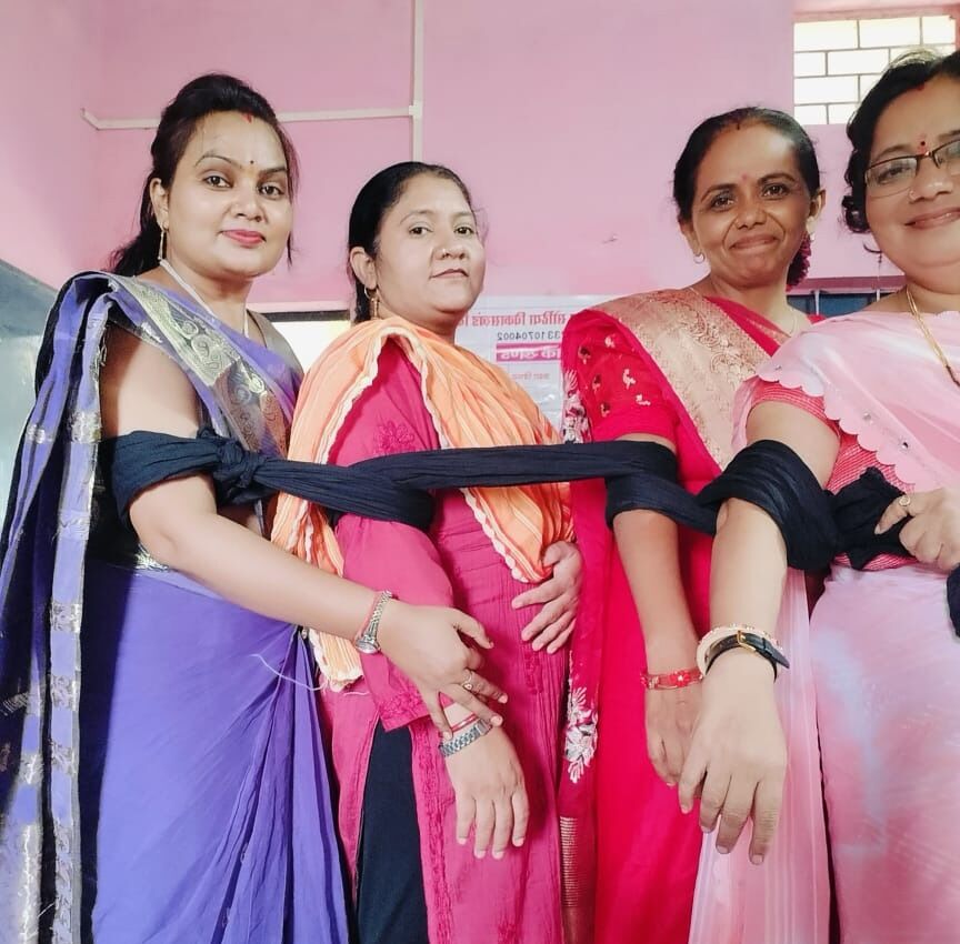 काली पट्टी बांधकर यूपीएस का विरोध करें