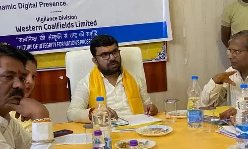 वेकोलि प्रबंधन, प्रशासन, ठेकेदारों और मजदूरों से सांसद ने की चर्चा, कहा- कोयला खदानों को बंद कराने हो रहा षडयंत्र