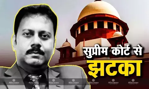आरजी कर कॉलेज के पूर्व प्रिंसिपल को SC से बड़ा झटका, हाई कोर्ट के आदेश को चुनौती देने वाली याचिका रद्द आरजी कर कॉलेज के पूर्व प्रिंसिपल को SC से बड़ा झटका, हाई कोर्ट के आदेश को चुनौती देने वाली याचिका रद्द