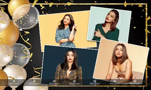 नॉन फिल्मी बैकग्राउंड से आती है एक्ट्रेस, अब बन गई है ओटीटी क्वीन नॉन फिल्मी बैकग्राउंड से आती है एक्ट्रेस, अब बन गई है ओटीटी क्वीन