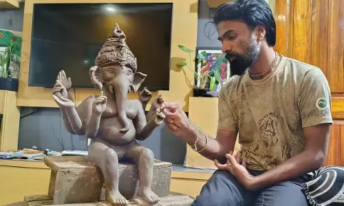 आस्था के साथ पर्यावरण संरक्षण का संदेश... प्रतिमा निर्माण में प्राकृतिक औषधियों का भी कर रहे उपयोग