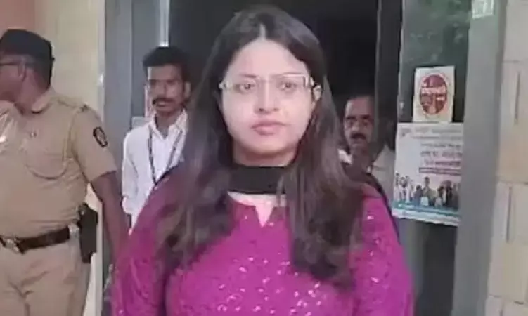 केंद्र सरकार ने समाप्त की पूजा खेडकर की सेवा, कुछ दिन पहले कहा था - यूपीएससी को मुझे हटाने का अधिकार नहीं