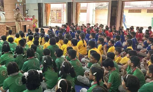 बदलापुर की घटना के बाद स्कूलों में शुरू की गई मुहिम, बताया - गुड टच और बैड टच