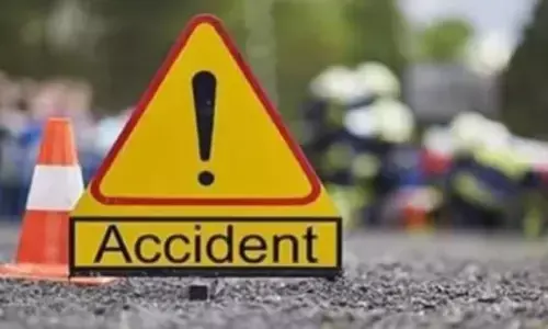 यात्री बस और क्लिंकर लेकर जा रहे ट्रक के बीच हुई टक्कर, कोई हताहत नहीं, पन्ना-सतना मार्ग देवेन्द्रनगर थाना सीमा क्षेत्र राजादहार के पास हुई घटना