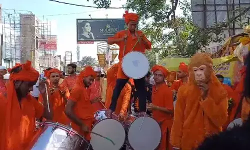 गणेश स्थापना के दिन अमरावती में ध्वनि प्रदूषण नियमों की उड़ी धज्जियां गणेश स्थापना के दिन अमरावती में ध्वनि प्रदूषण नियमों की उड़ी धज्जियां