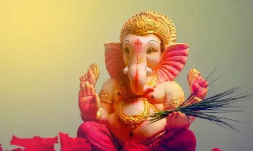 ज्ञान के प्रतीक भगवान गणेश से सीखें जीवन में सफल होने के तरीके, हमेशा रहेंगे प्रसन्न