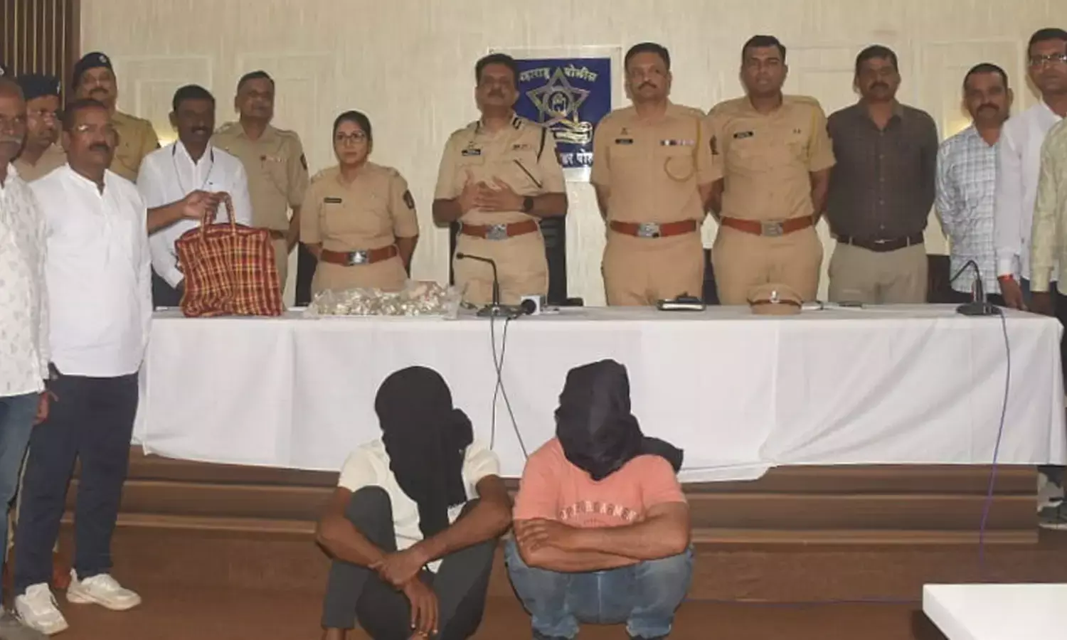 अमरावती के सराफा व्यापारी पिता -पुत्र से लूटपाट करने वाले नागपुर के गोधनी से पकड़ाए