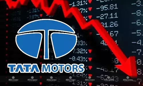 ब्रोकरेज फर्म की रिपोर्ट से धड़ाम हुए टाटा मोटर्स के शेयर, 5% से अधिक टूटा भाव ब्रोकरेज फर्म की रिपोर्ट से धड़ाम हुए टाटा मोटर्स के शेयर, 5% से अधिक टूटा भाव