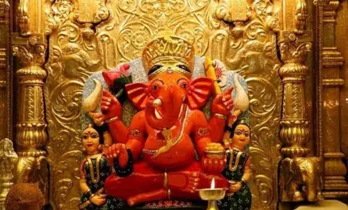 बप्पा के प्रसिद्ध मंदिरों में से एक है महाराष्ट्र का सिद्धिविनायक मंदिर, अगर पूरी करना चाहते हैं मनोकामना, तो जरूर करें इनके दर्शन