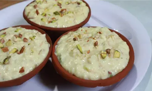 थोड़े से दूध से बनाएं 7 मिनट में 1 किलो लच्छेदार रबड़ी, प्रसाद पाकर मन हो जाएगा खुश