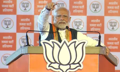 कुरुक्षेत्र में पीएम मोदी की पहली चुनावी सभा- किसान और आरक्षण के बहाने कांग्रेस पर साधा निशाना, पंडित नेहरू के फैसले को ठहराया गलत कुरुक्षेत्र में पीएम मोदी की पहली चुनावी सभा- किसान और आरक्षण के बहाने कांग्रेस पर साधा निशाना, पंडित नेहरू के फैसले को ठहराया गलत