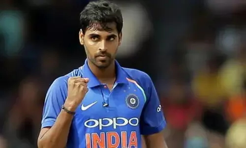 रोहित-कोहली के बाद भुवी भी कहेंगे क्रिकेट को बाय! अटकलों का बाजार हुआ गर्म रोहित-कोहली के बाद भुवी भी कहेंगे क्रिकेट को बाय! अटकलों का बाजार हुआ गर्म