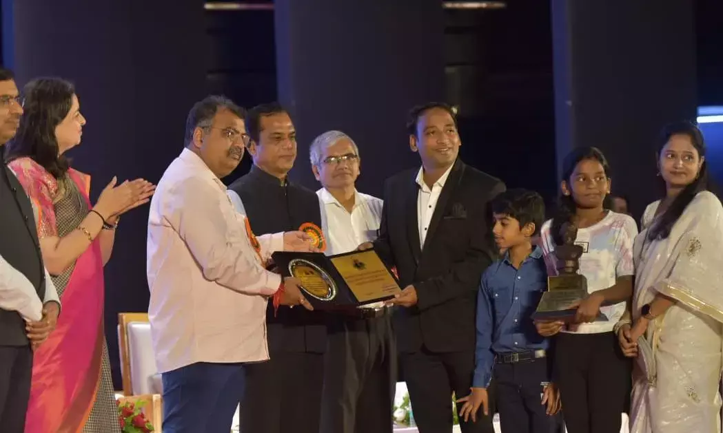 लोक निर्माण विभाग में राष्ट्र निर्माण की ताकत, उत्कृष्ट इंजीनियरों-कर्मचारियों का सम्मान