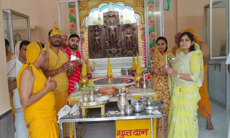 बडागांव में हर्षोल्लास के साथ मनाया जा रहा दसलक्षण पर्व बडागांव में हर्षोल्लास के साथ मनाया जा रहा दसलक्षण पर्व