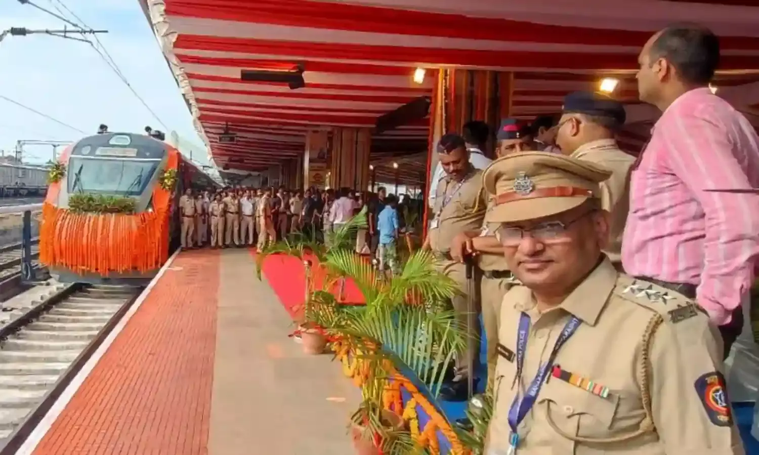 नागपुर-सिकंदराबाद वंदे भारत को मोदी ने दिखाई हरी झंडी, शुरू होना यात्रियों के लिए सुखद