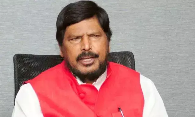 राहुल गांधी के विदेश में दिए बयान थम नहीं रहा सियासी बवाल, केंद्रीय मंत्री रामदास अठावले ने की पासपोर्ट रद्द करने की मांग