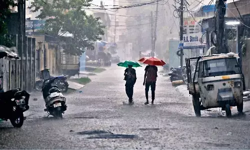 बंगाल की खाड़ी में बना सिस्टम, जारी हुआ ऑरेंज और यलो अलर्ट