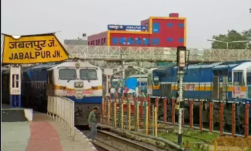 कैजुअल्टी में किया हंगामा, सीएमओ को भी धमकाया