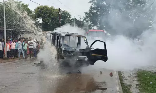 लापता युवक की लाश मिलने के बाद भडक़ा आक्रोश, लोगों ने दुकान-वाहनों में लगाई आग