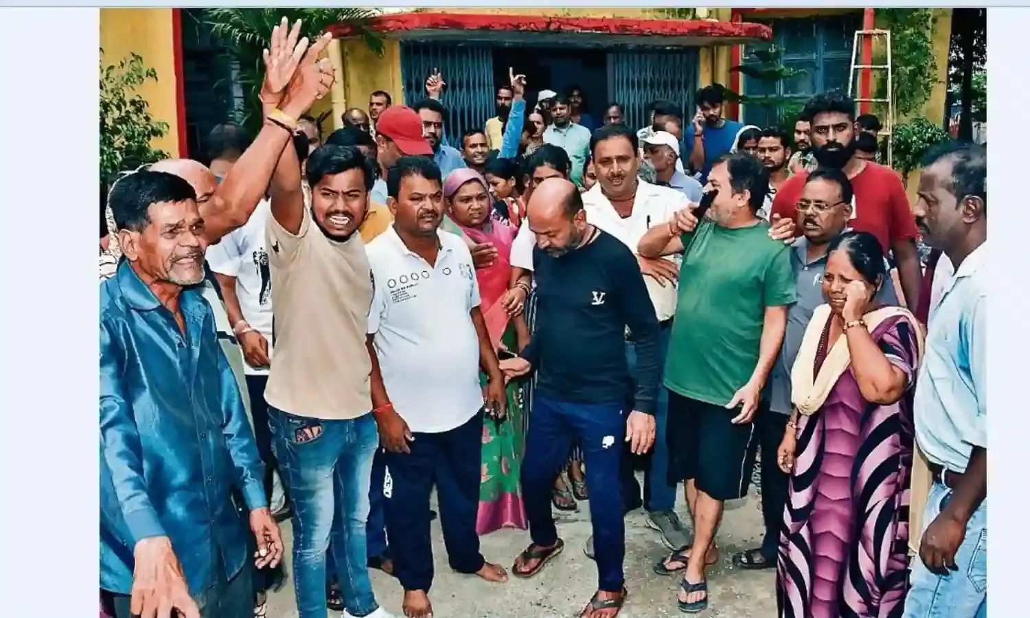 काम रोकने पहुंची आर्मी की क्यूआरटी टीम, हंगामा