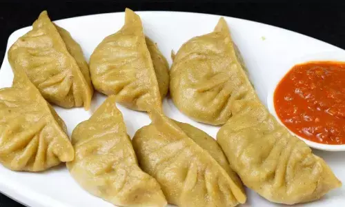 मोमो खाने का है मन तो, घर पर झटपट बनाएं स्वादिष्ट और हेल्दी आटा मोमो
