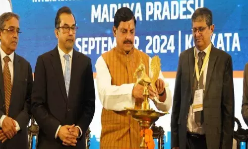 उद्योगपतियों व निवेशकों से संवाद, उनकी समस्याओं के समाधान और प्रदेश में औद्योगिकरण के विस्तार में सहायक हैं इन्वेस्टर समिट - मुख्यमंत्री डॉ. यादव